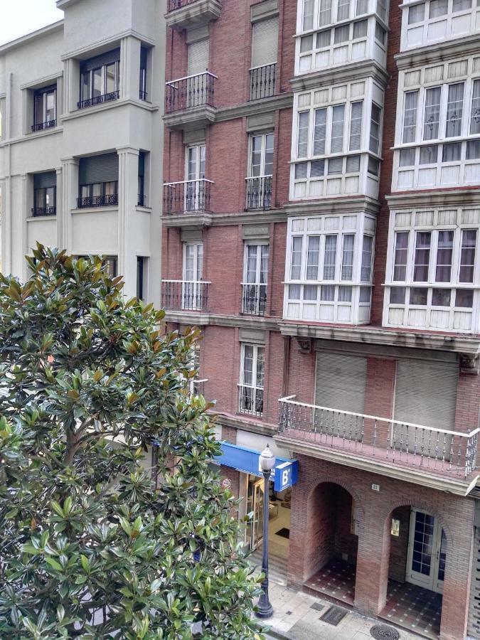 Tierra Encantada Gijon Bagian luar foto